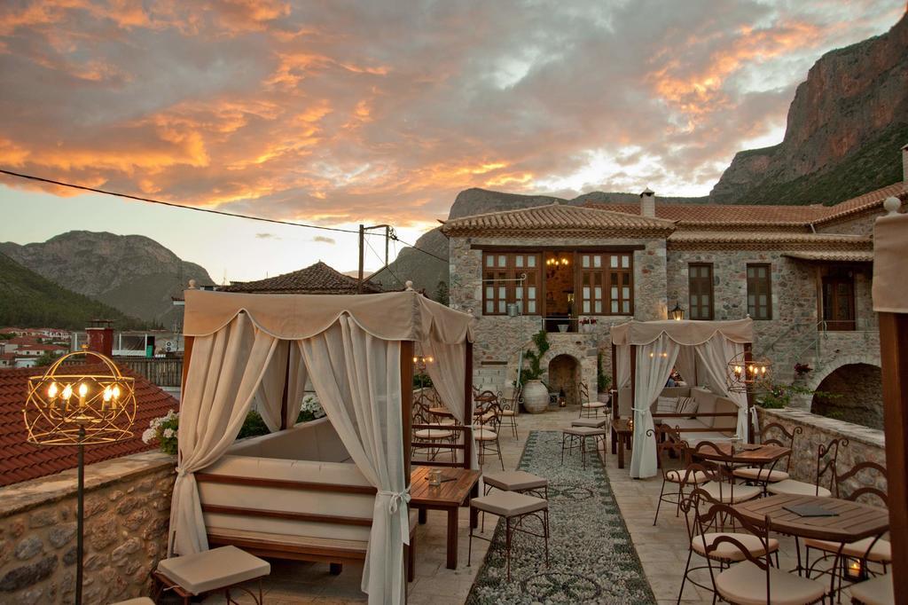 Hotel Archontiko Hatzipanayioti Leonídion Esterno foto